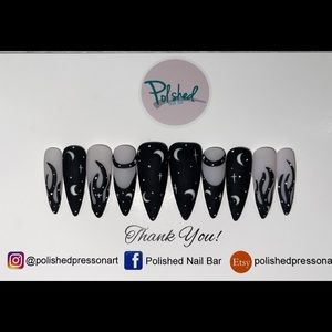 Press on nails